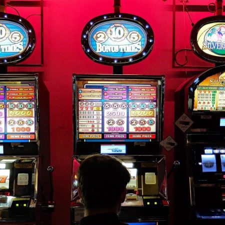 Chilean gaming bill bans use of slot machines outside casinos