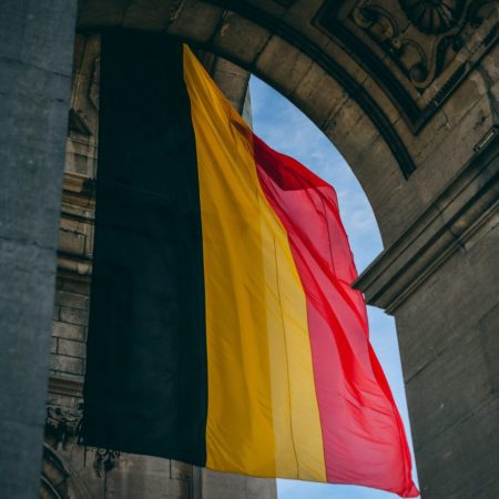 Belgian law change mandates separation of online gaming products