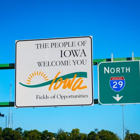 Iowa smashes sports betting handle record again in October