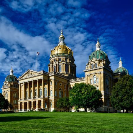 Iowa online casino bill passes first hurdle
