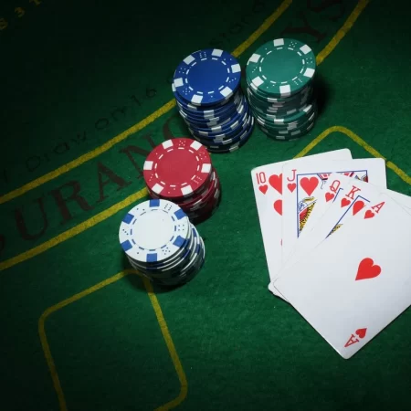 Casino decline pushes Red Rock Q2 revenue down