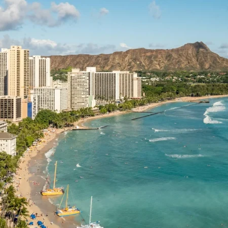 Tax rate, fees, regulator at issue as Hawaii sports betting bill goes to conference
