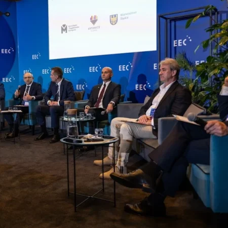 European Economic Congress panel calls for end to Poland monopoly